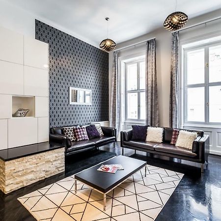 Bpr B&W Elegant Home Budapest Luaran gambar