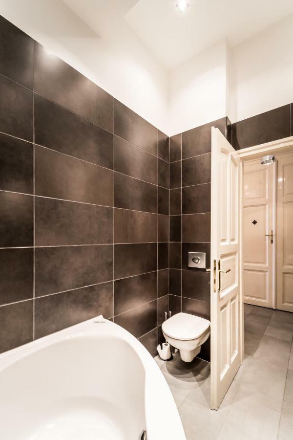 Bpr B&W Elegant Home Budapest Luaran gambar
