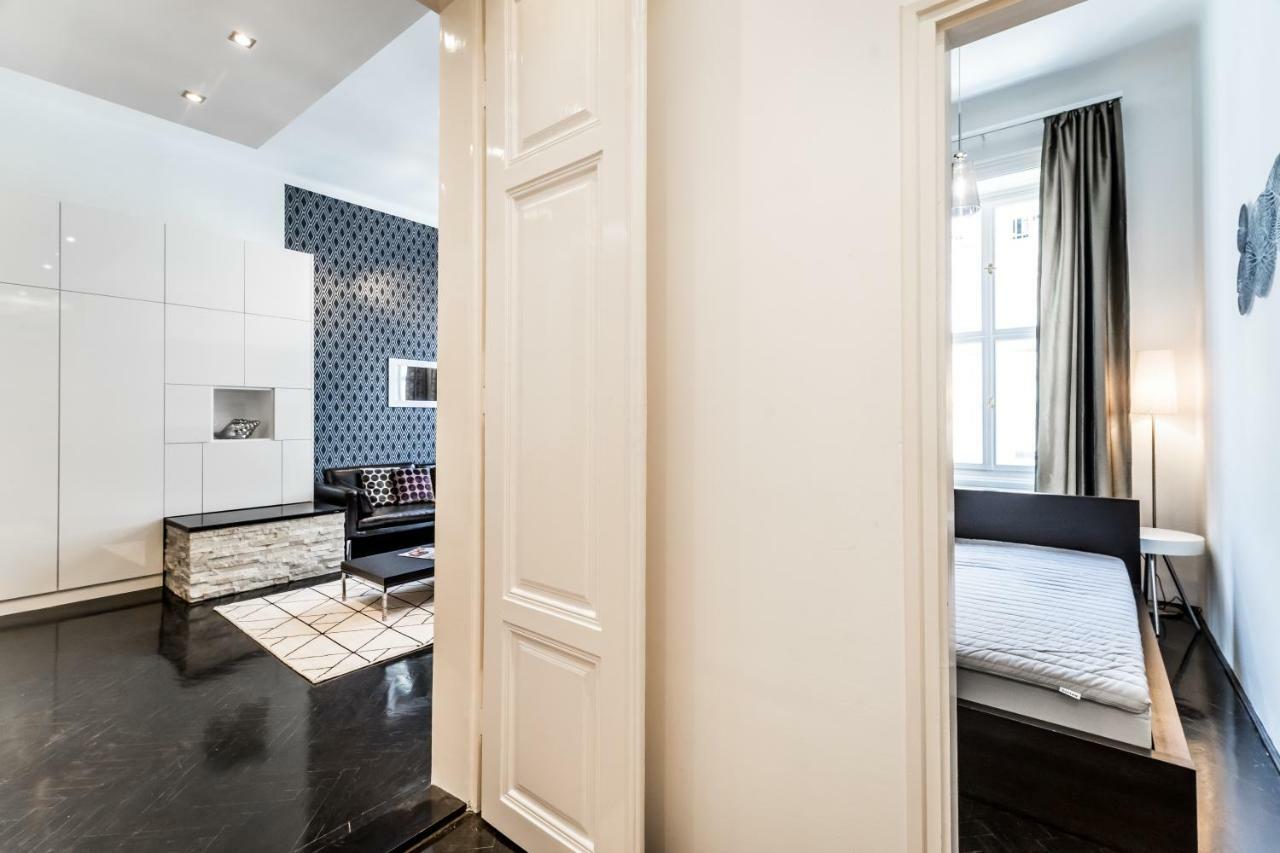 Bpr B&W Elegant Home Budapest Luaran gambar