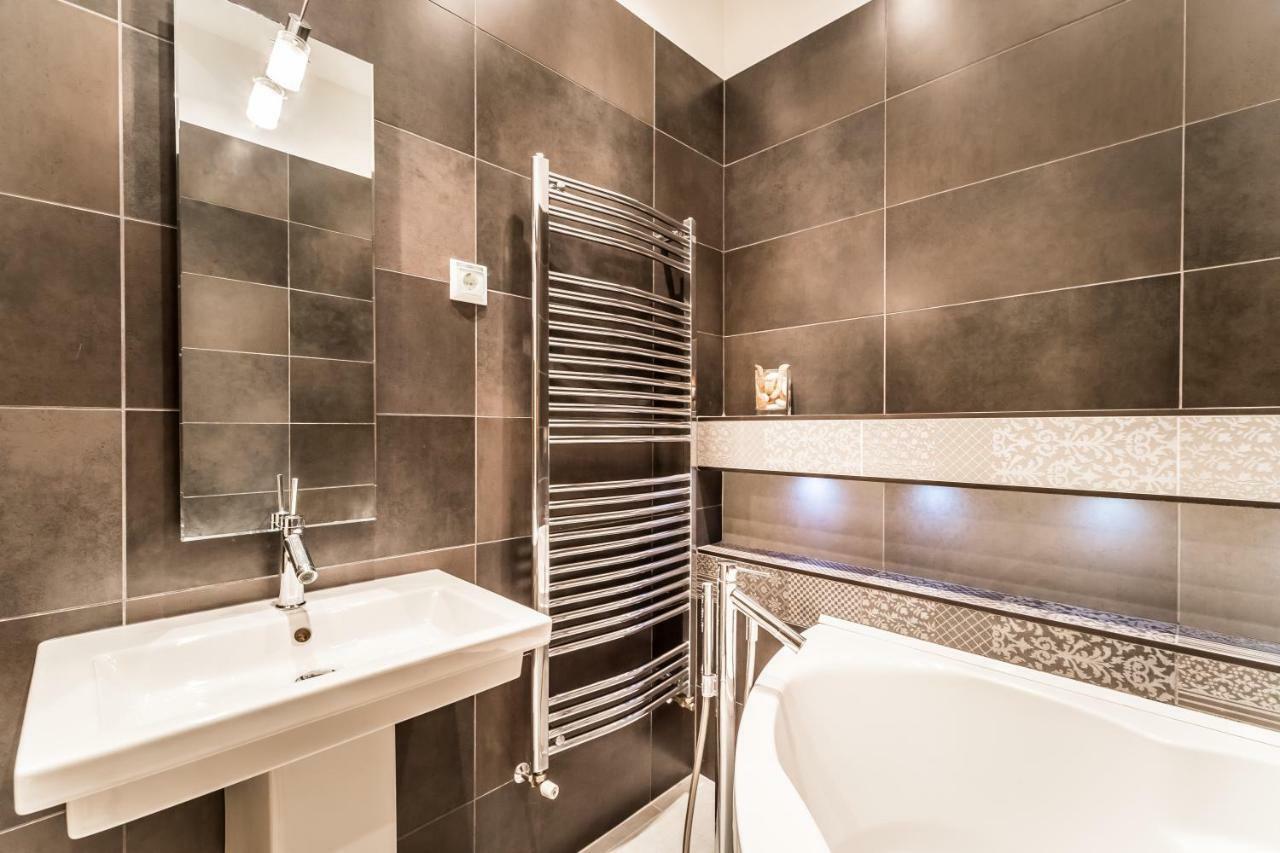 Bpr B&W Elegant Home Budapest Luaran gambar