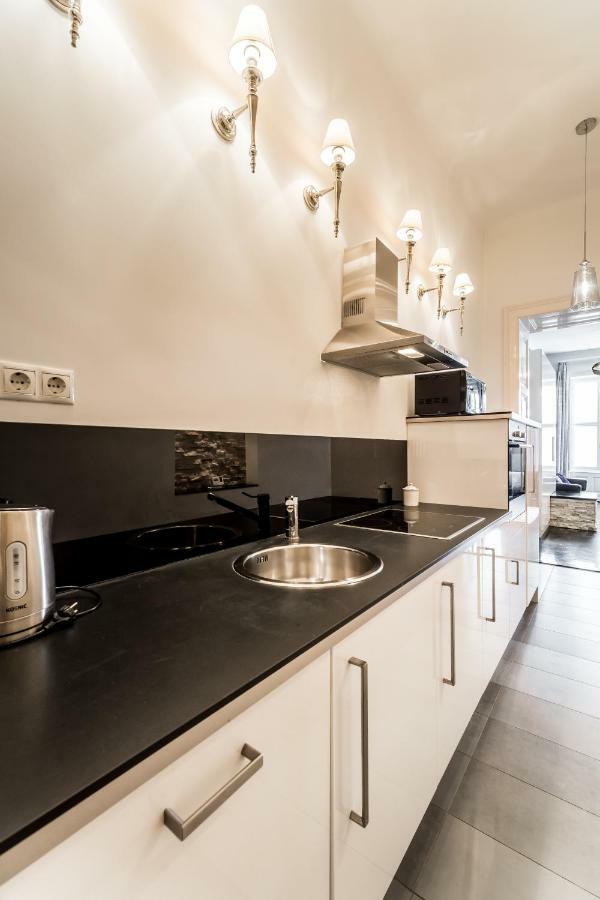 Bpr B&W Elegant Home Budapest Luaran gambar